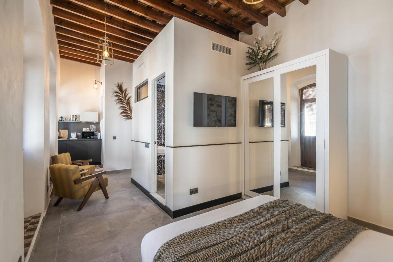 Trajano Premium Estudios By H Apartment *