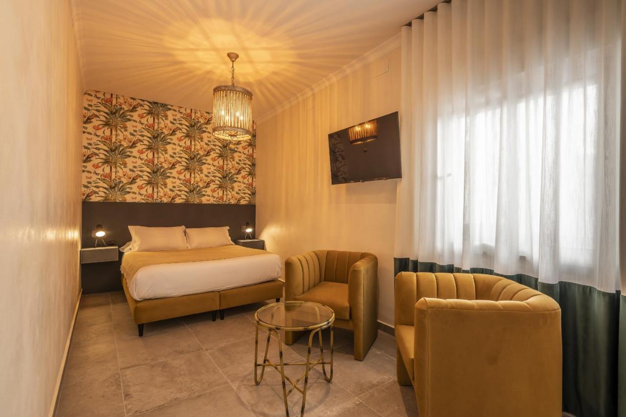 Apartment Trajano Premium Estudios By H *