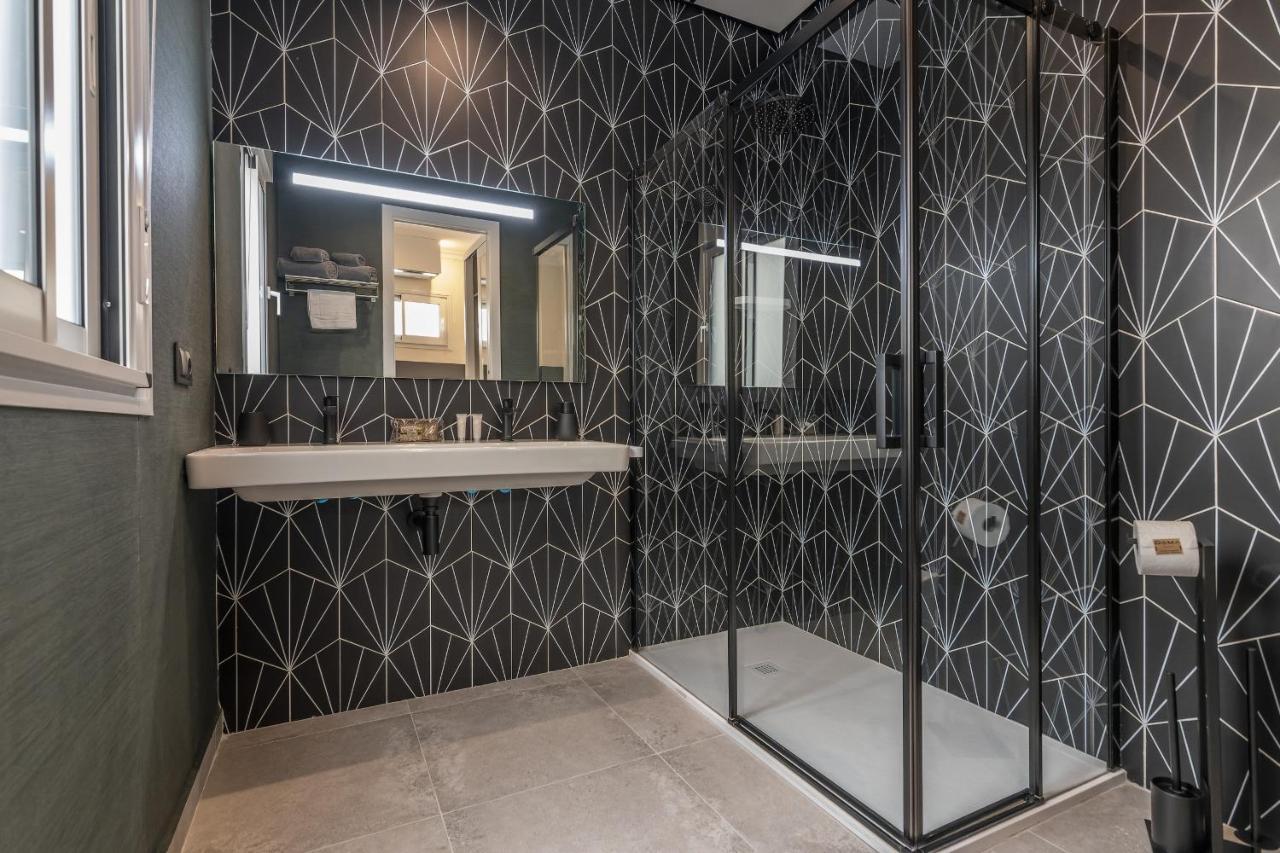Trajano Premium Estudios By H