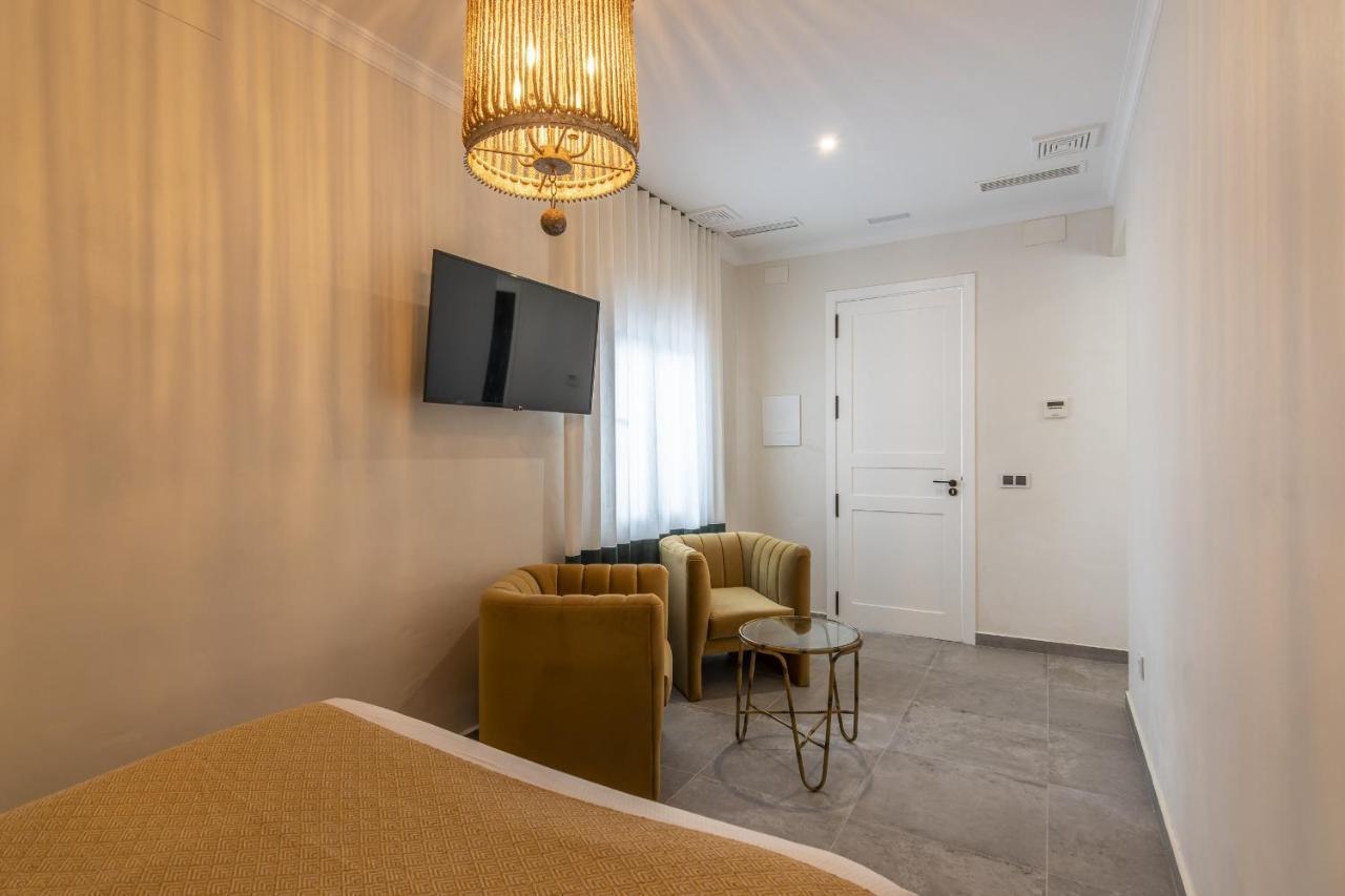 Trajano Premium Estudios By H *